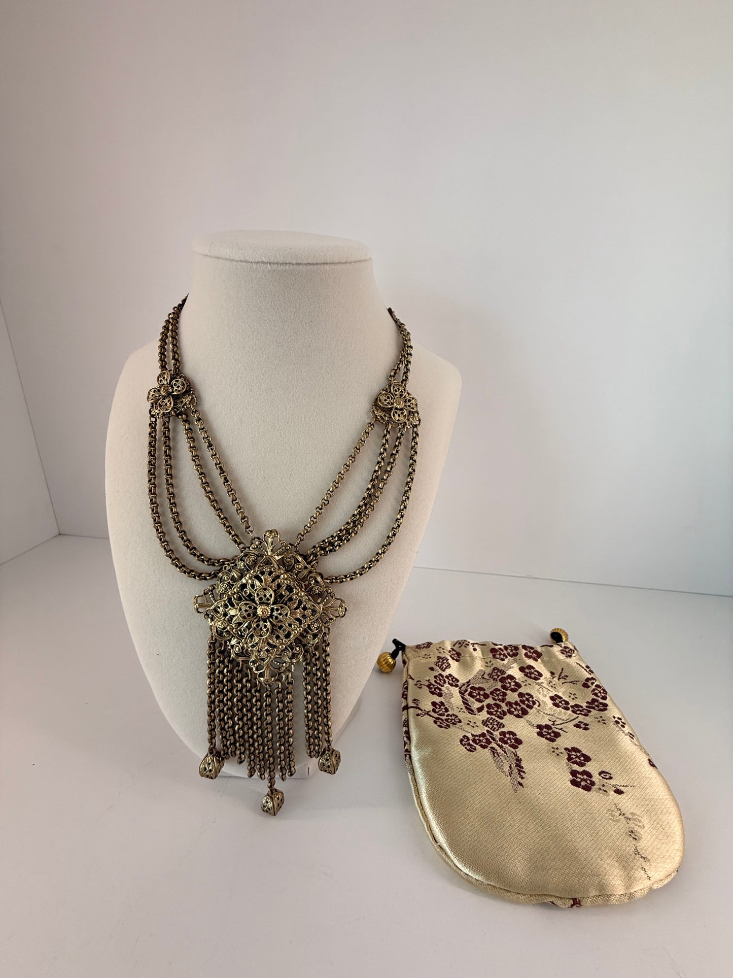Miriam Haskell Brass Festoon Necklace (circa 1920s)