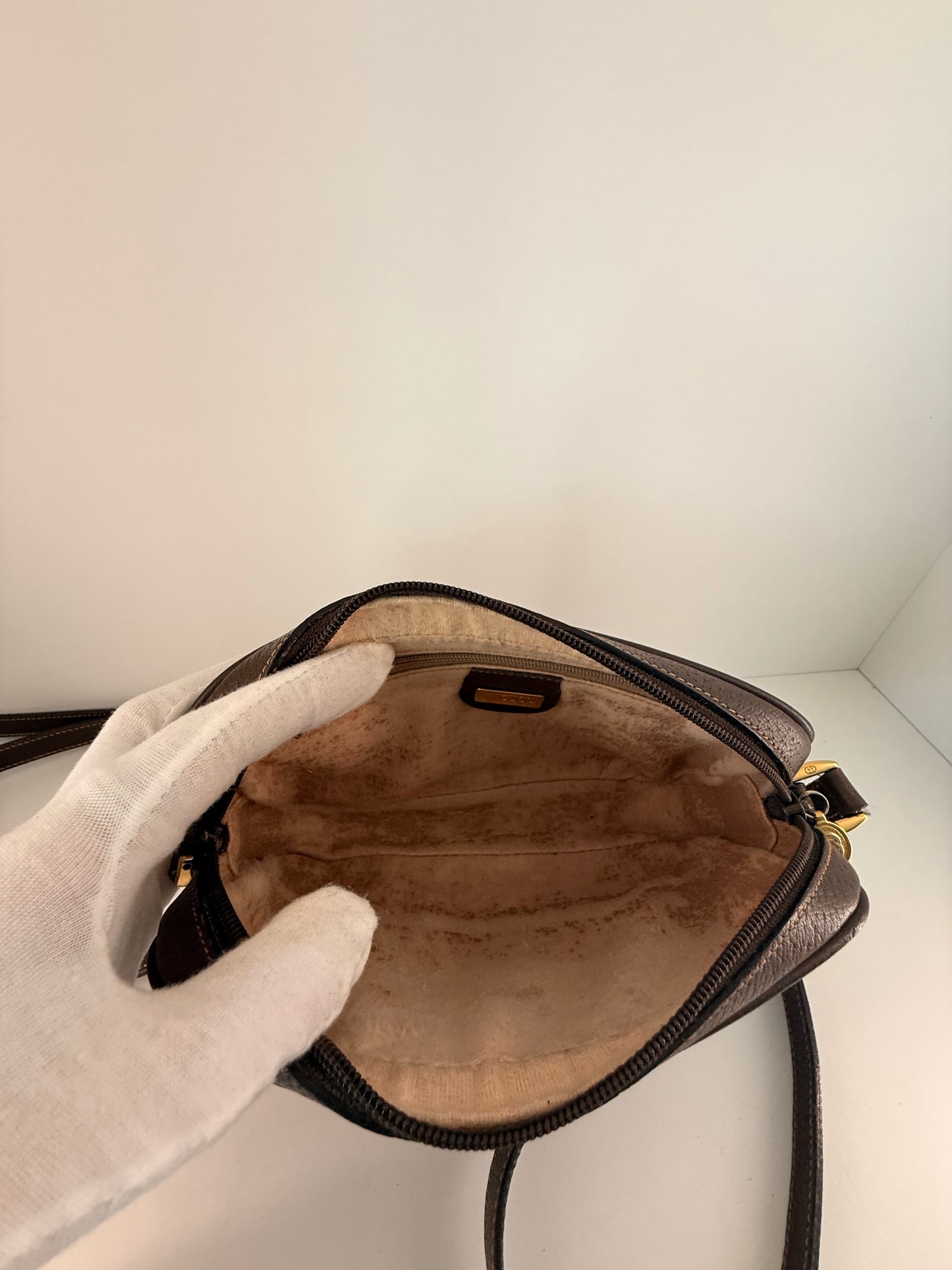 Vintage Rare Gucci GG Supreme Shoulder/Crossbody Bag, Pochette
