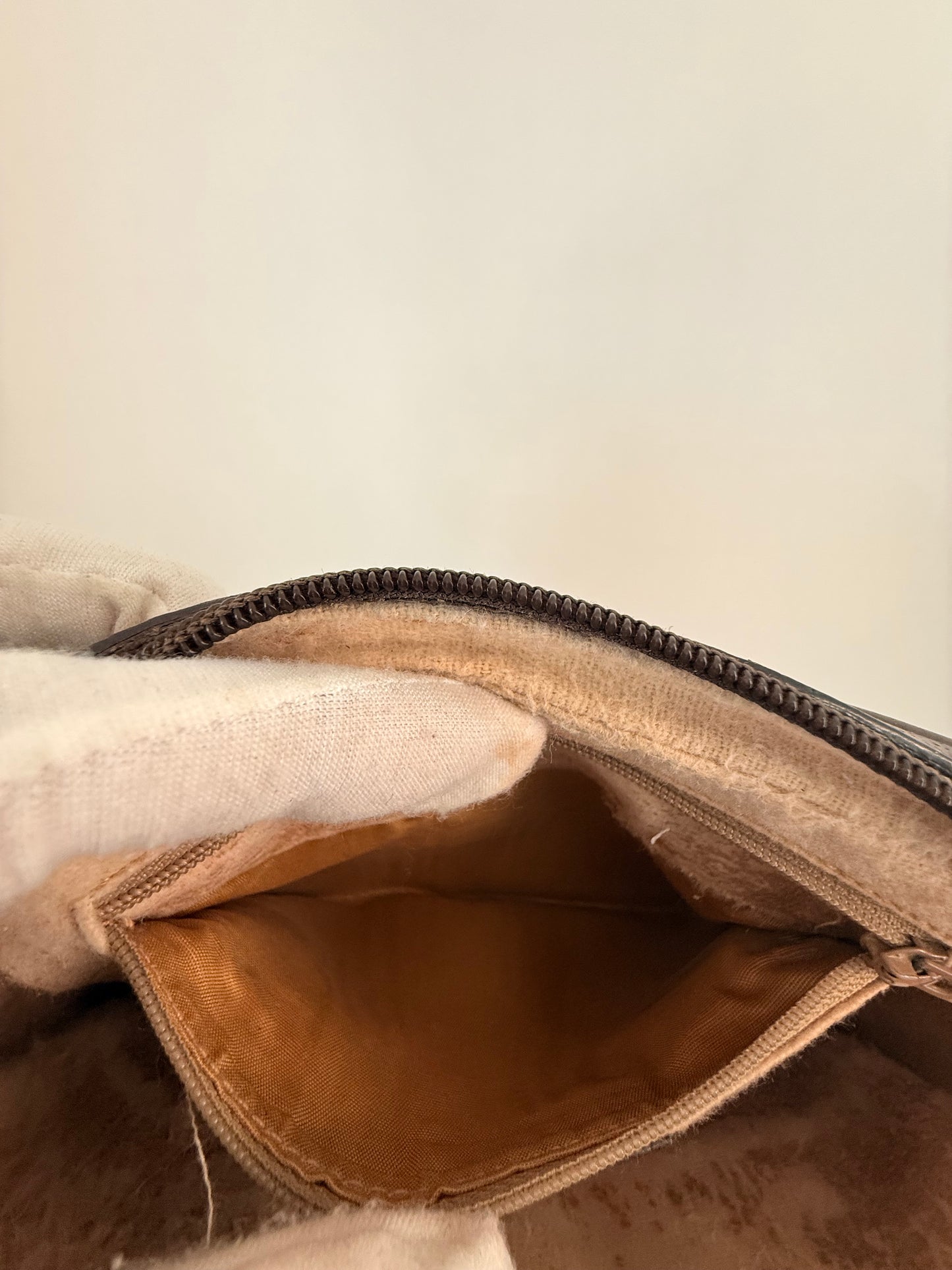 Vintage Rare Gucci GG Supreme Shoulder/Crossbody Bag, Pochette
