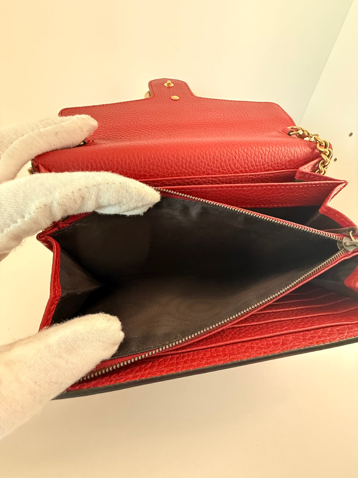 Authentic Gorgeous Red Gucci Marmont Wallet On Chain