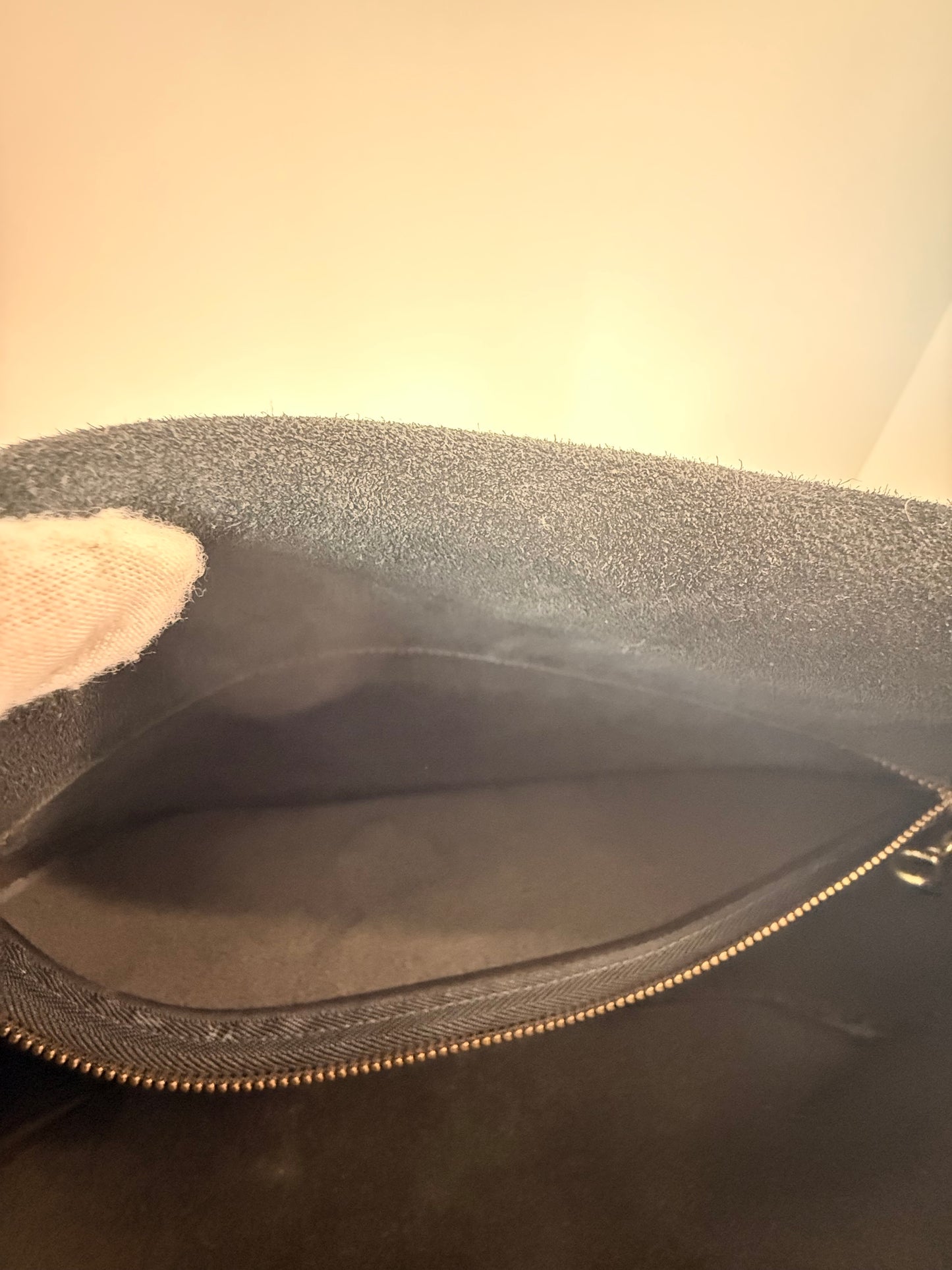 Vintage 90’s Coach City Bag Black w/ Gold Hardware