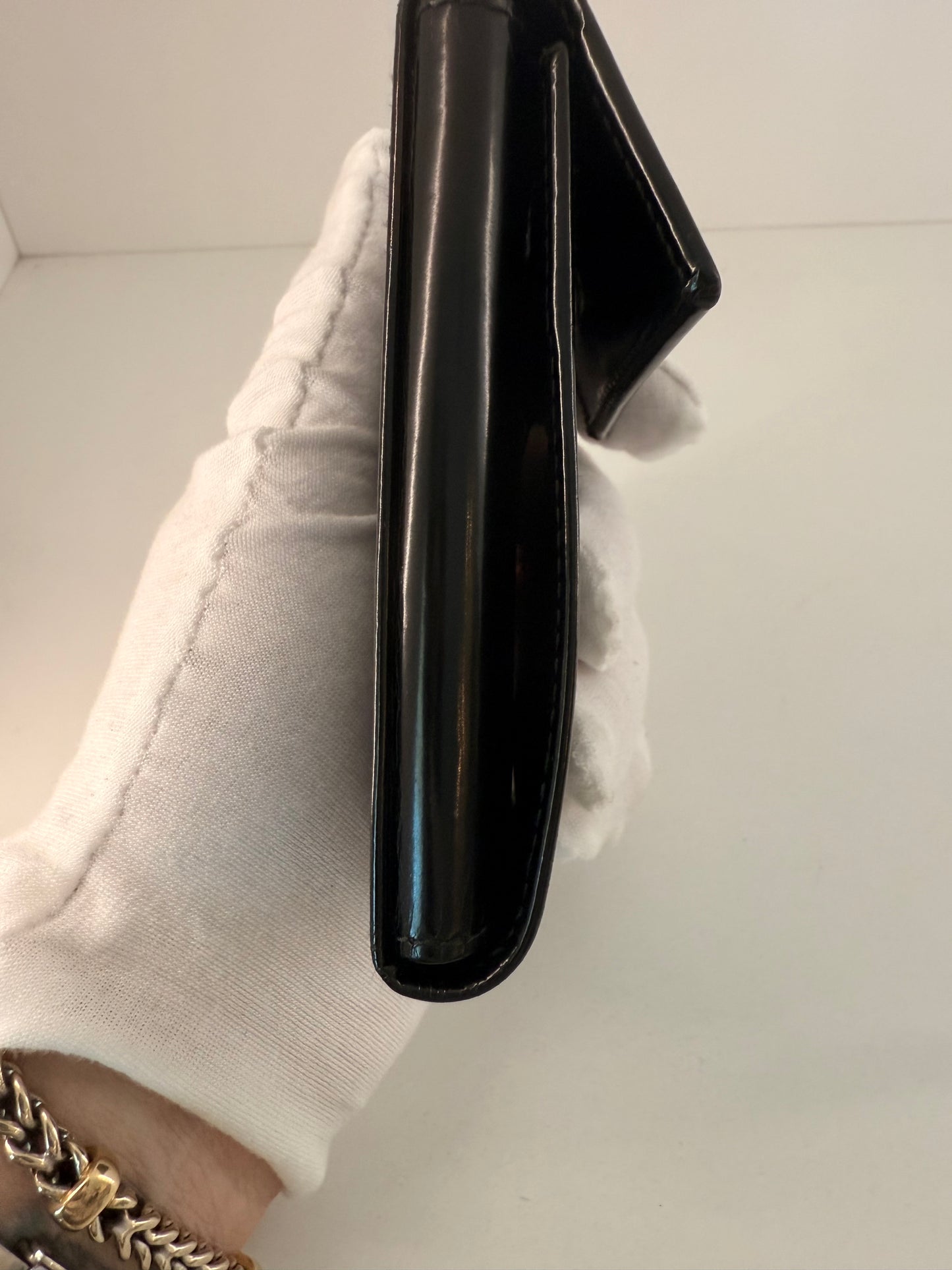 Rare Gucci Black Patent Leather 6 Key Case Unisex