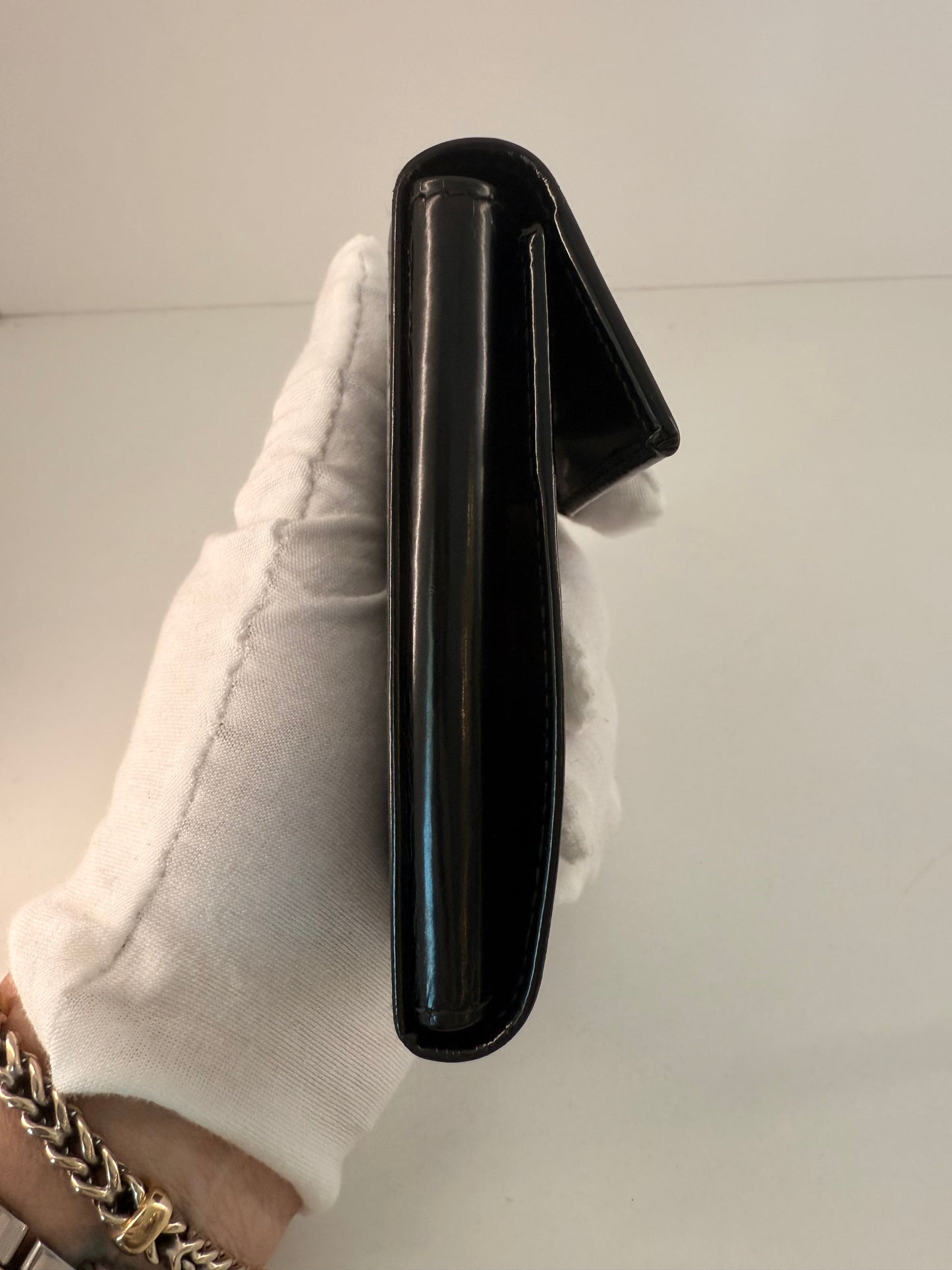 Rare Gucci Black Patent Leather 6 Key Case Unisex