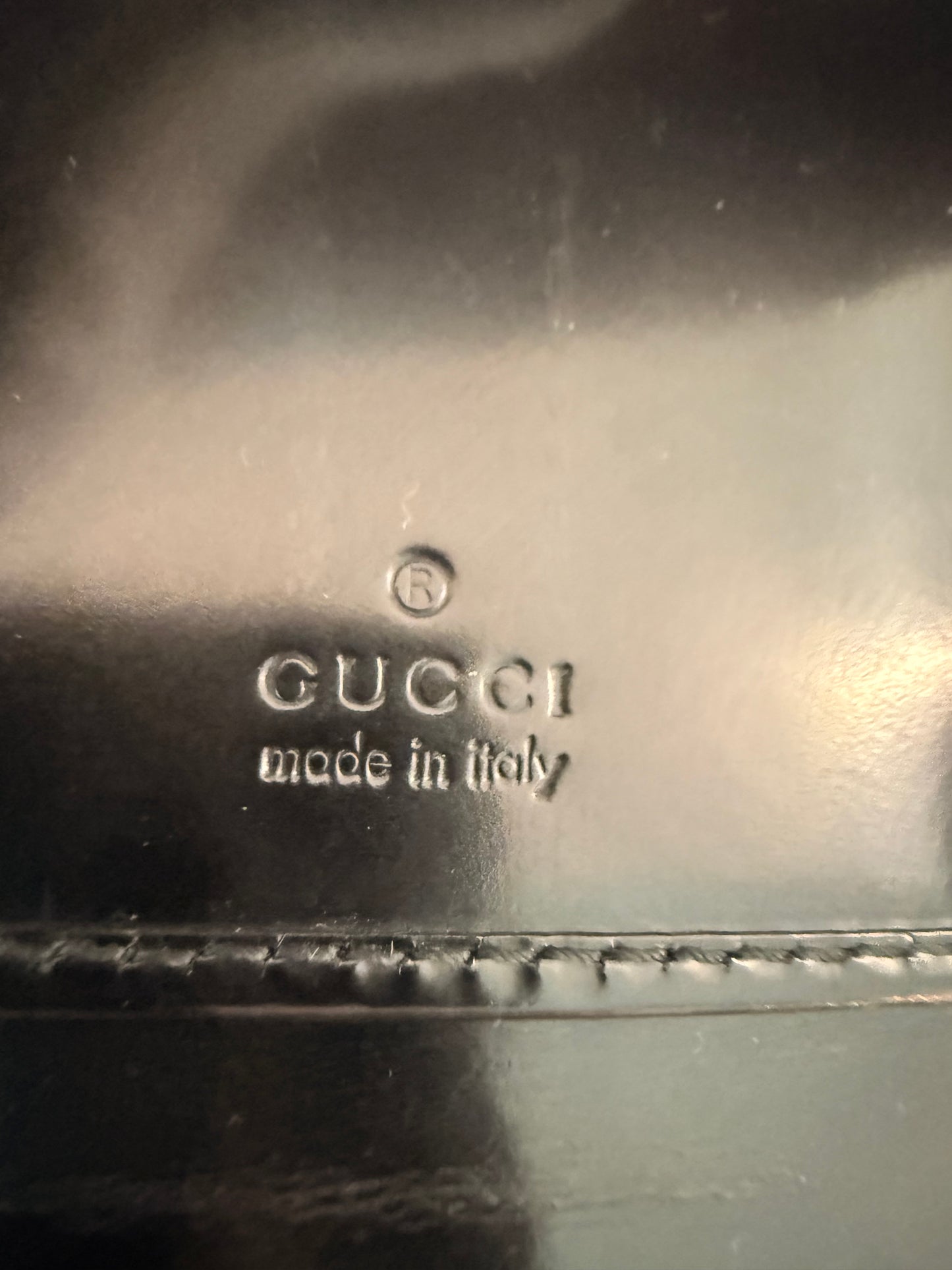 Rare Gucci Black Patent Leather 6 Key Case Unisex