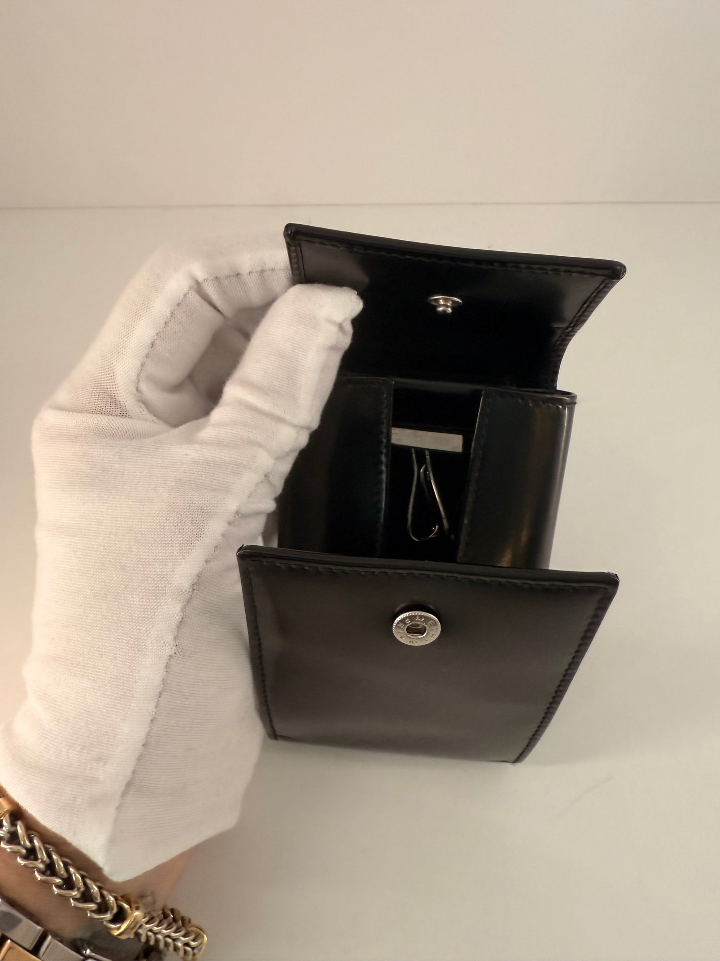 Rare Gucci Black Patent Leather 6 Key Case Unisex