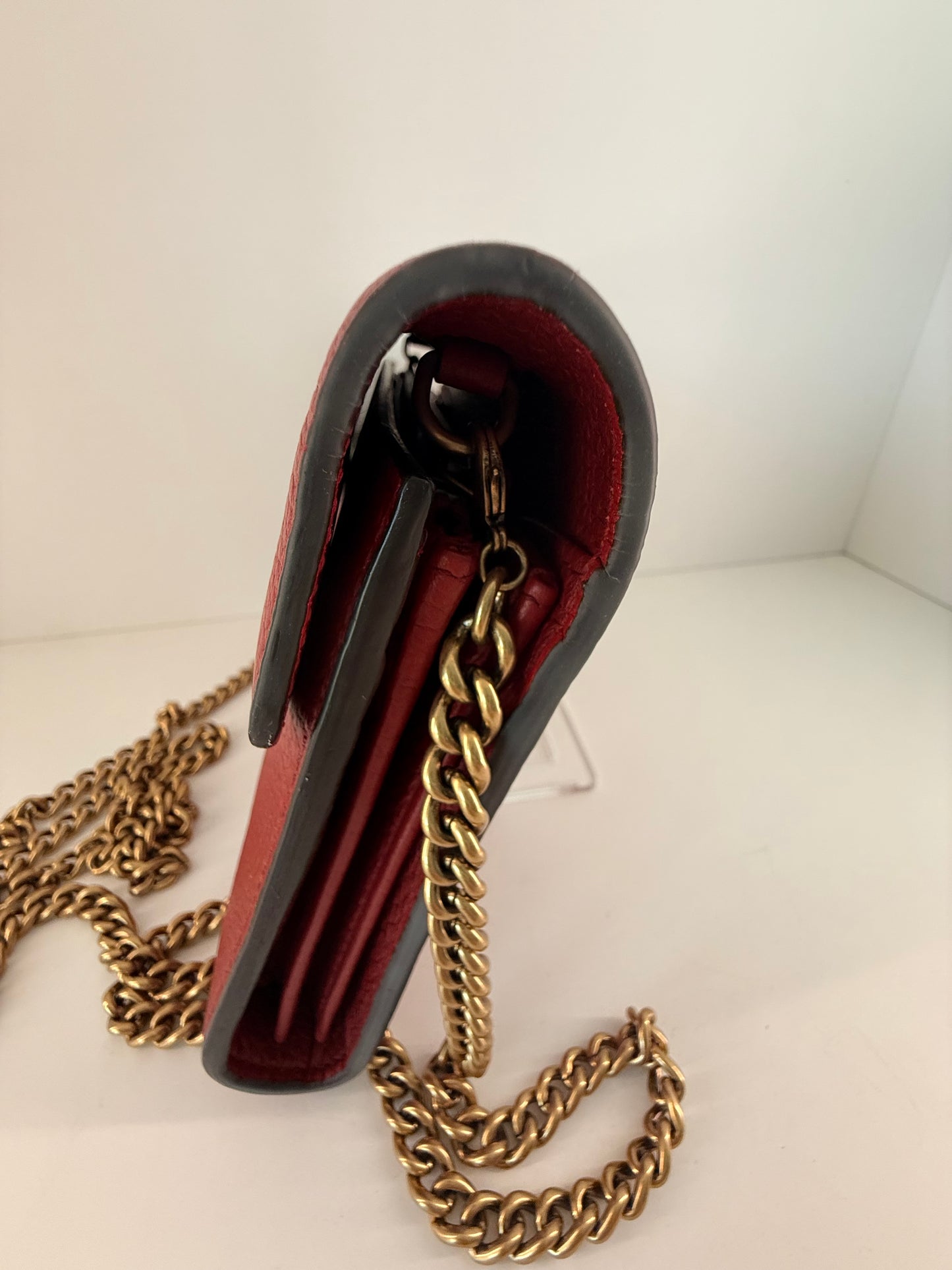 Authentic Gorgeous Red Gucci Marmont Wallet On Chain